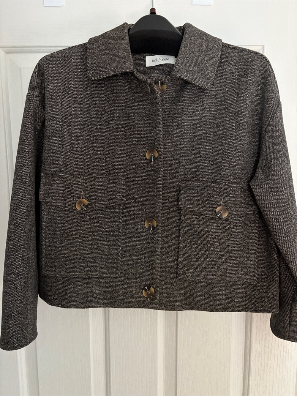 Indi & Cold Cropped Button-Front Wool Jacket black